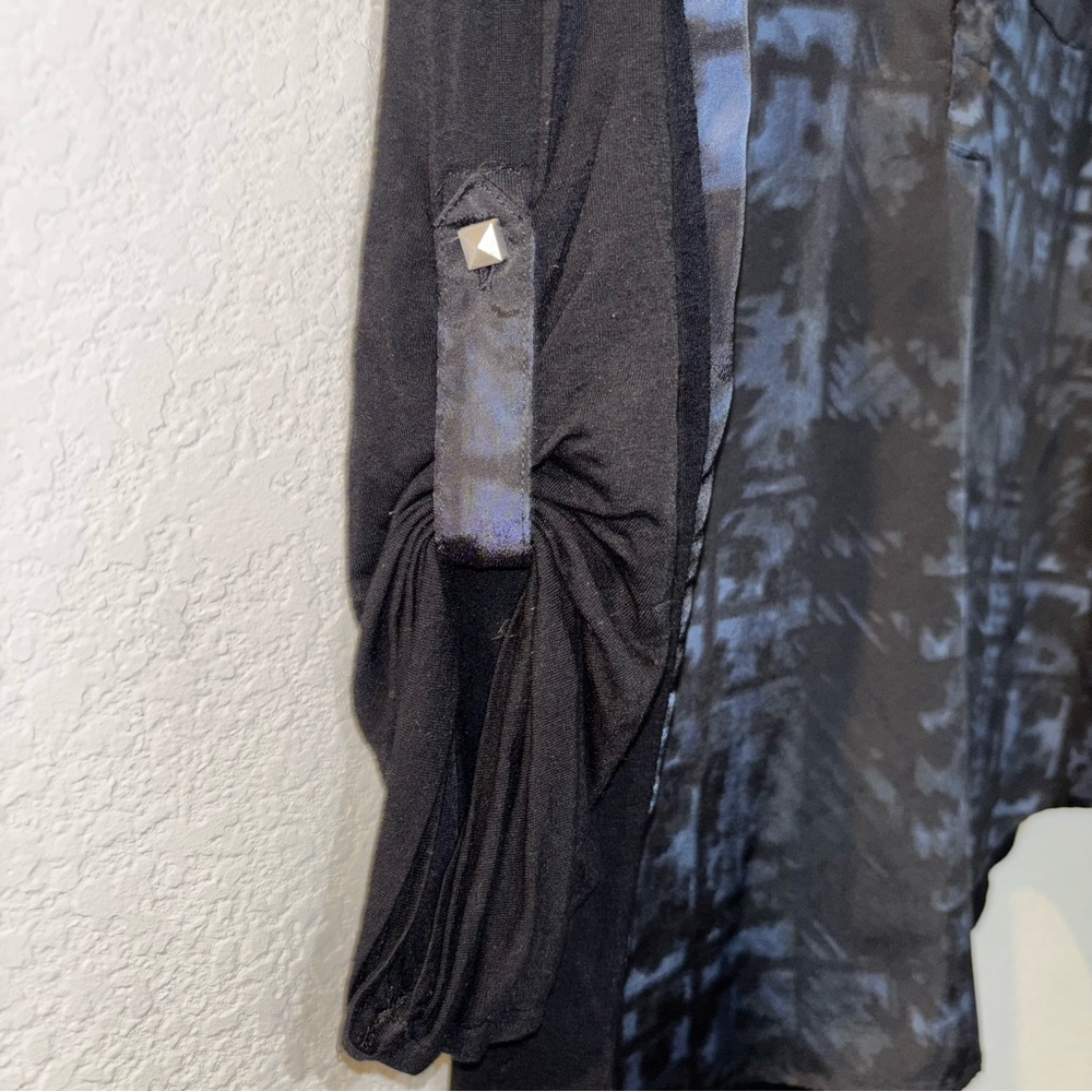 Rock & Republic Black and Blue Plaid Blouse - Picture 5 of 7